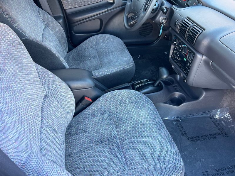 Dodge Neon 4dr Sdn Highline 1999