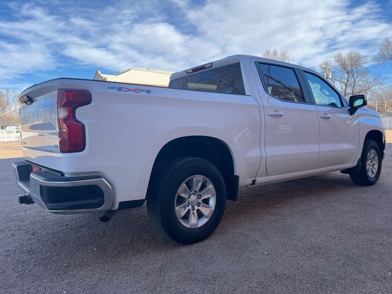 Chevrolet Silverado 1500 4WD Crew Cab 147" LT w/1LT 2023
