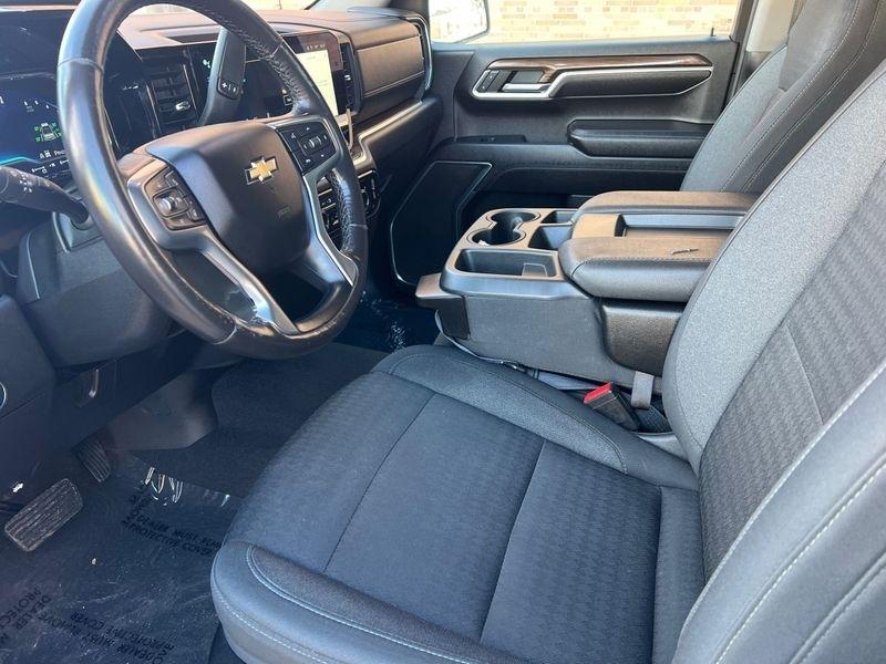 Chevrolet Silverado 1500 4WD Crew Cab 147" LT w/1LT 2023