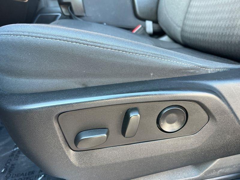 Chevrolet Silverado 1500 4WD Crew Cab 147" LT w/1LT 2023