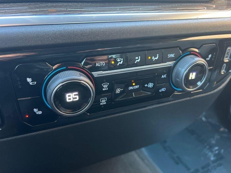 Chevrolet Silverado 1500 4WD Crew Cab 147" LT w/1LT 2023