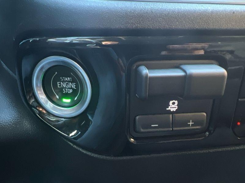 Chevrolet Silverado 1500 4WD Crew Cab 147" LT w/1LT 2023