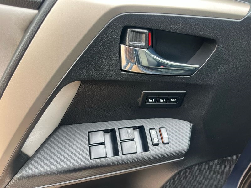 Toyota RAV4 AWD 4dr Limited (Natl) 2014