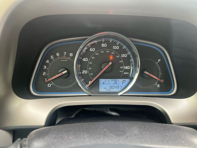 Toyota RAV4 AWD 4dr Limited (Natl) 2014