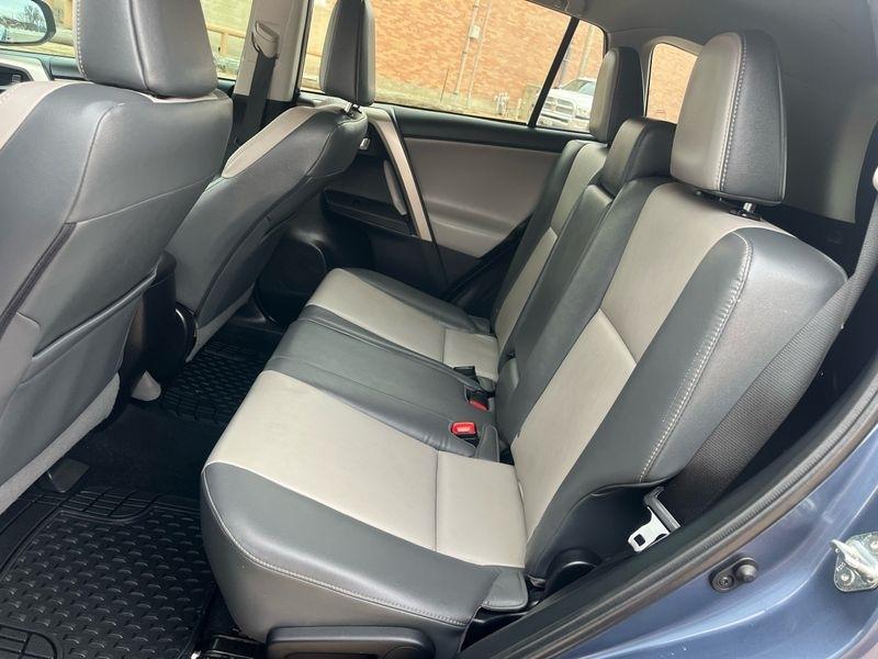 Toyota RAV4 AWD 4dr Limited (Natl) 2014