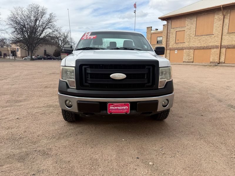 Ford F-150 4WD Reg Cab 145" XL w/HD Payload Pkg 2014