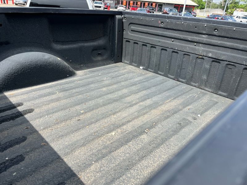 Ford F-150 4WD Reg Cab 145" XL w/HD Payload Pkg 2014