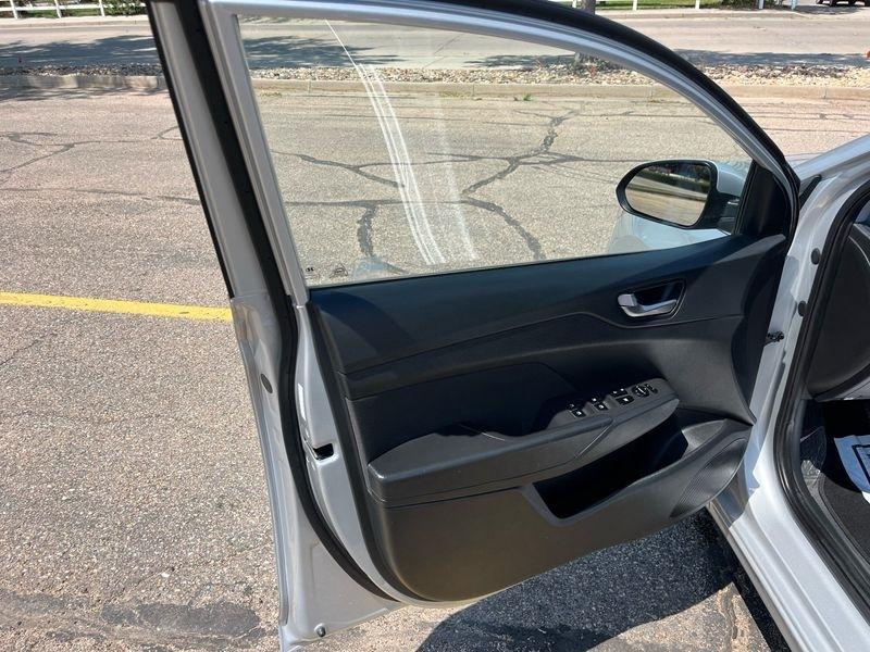 Hyundai Accent SE Sedan Manual 2020