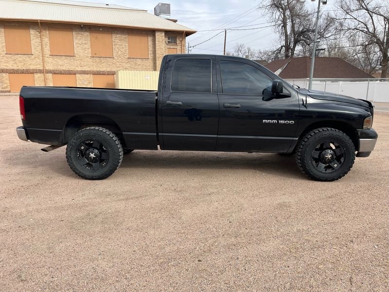 Dodge Ram 1500 4dr Quad Cab 140.5" WB 4WD SLT 2004