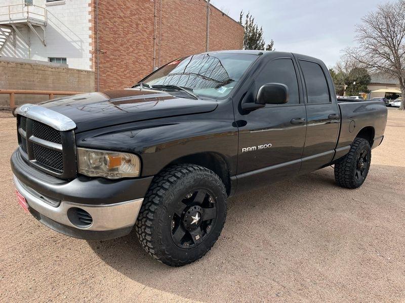 Dodge Ram 1500 4dr Quad Cab 140.5" WB 4WD SLT 2004