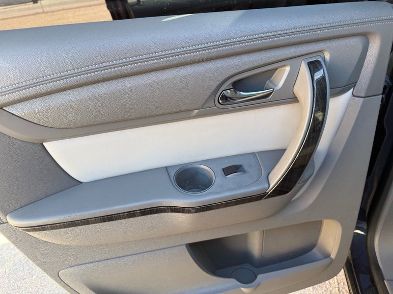 GMC Acadia AWD 4dr SLT w/SLT-1 2015