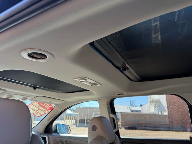 GMC Acadia AWD 4dr SLT w/SLT-1 2015