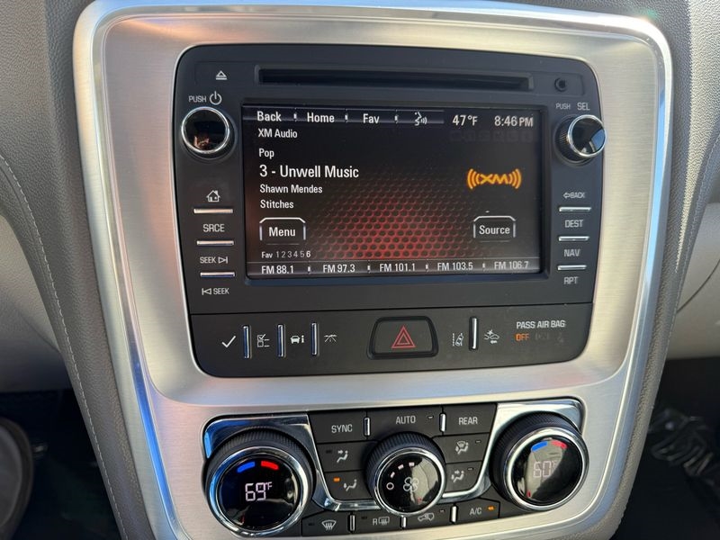 GMC Acadia AWD 4dr SLT w/SLT-1 2015