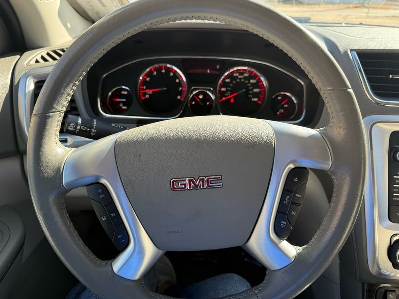 GMC Acadia AWD 4dr SLT w/SLT-1 2015