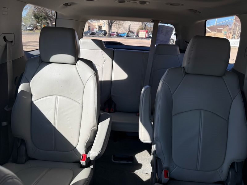 GMC Acadia AWD 4dr SLT w/SLT-1 2015