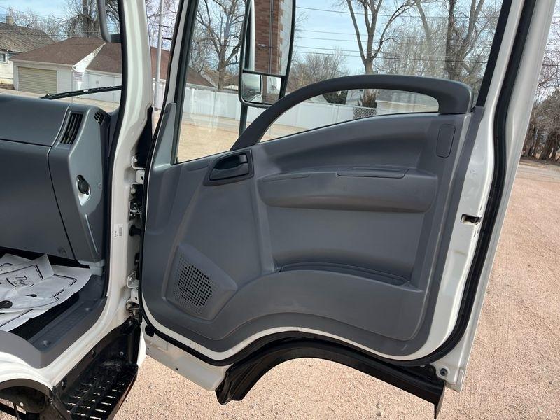 Isuzu NPR HD GAS REG 109" WB 14500 GVWR IBT PWL 2017