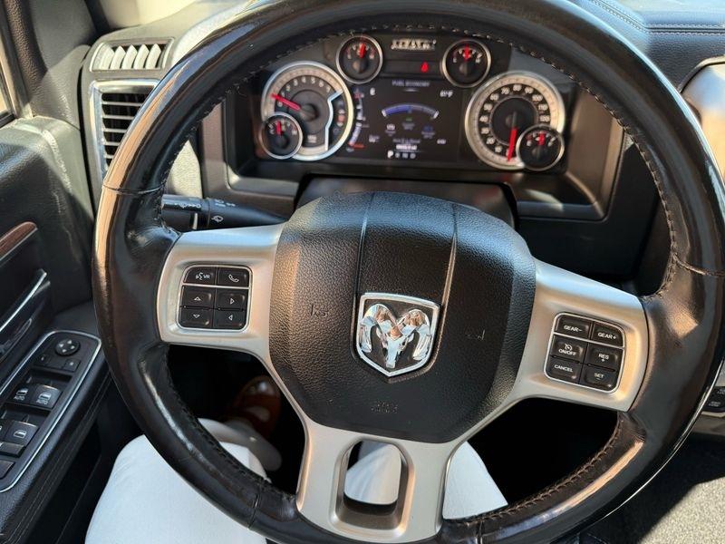 RAM 1500 Laramie 4x4 Crew Cab 5'7" Box 2018