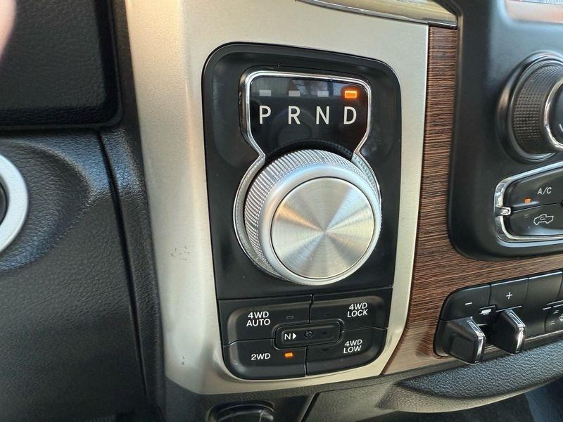 RAM 1500 Laramie 4x4 Crew Cab 5'7" Box 2018