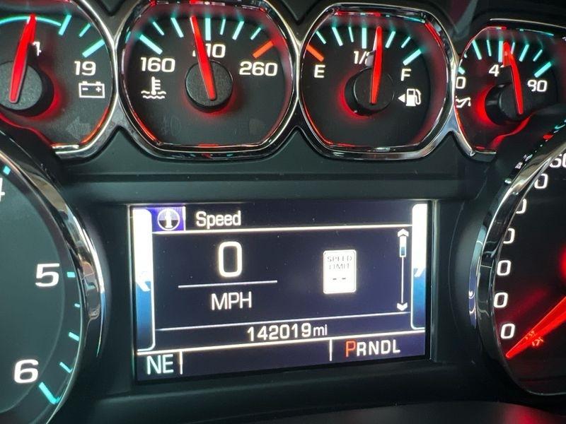 Chevrolet Silverado 1500 4WD Crew Cab 153.0" High Country 2017