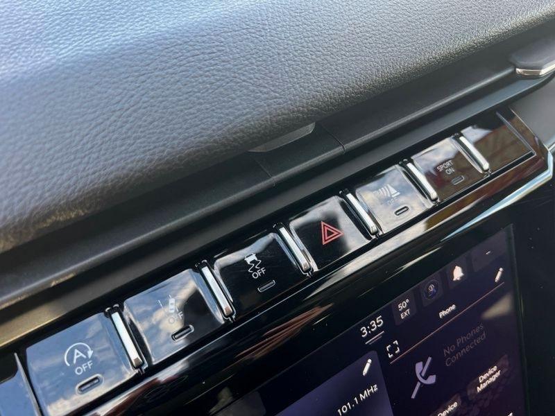 Jeep Grand Cherokee Laredo 4x4 2023