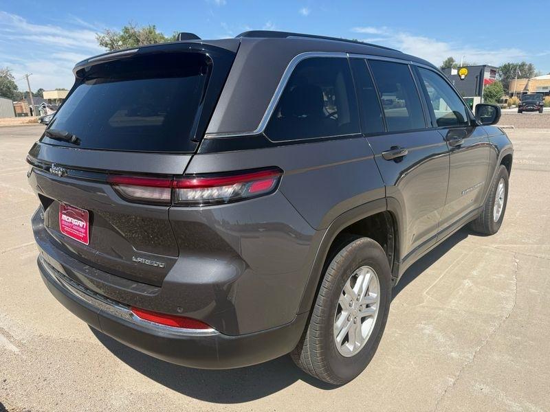 Jeep Grand Cherokee Laredo 4x4 2023