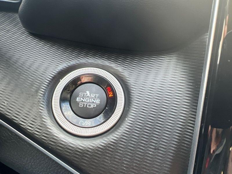 Jeep Grand Cherokee Laredo 4x4 2023