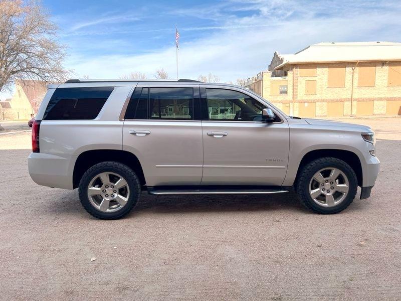 Chevrolet Tahoe 4WD 4dr Premier 2017