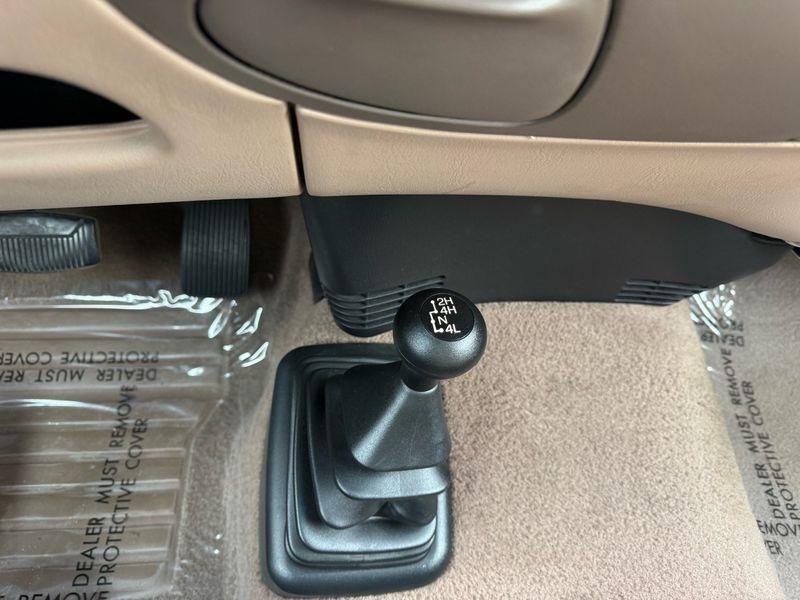 Ford F-150 Supercab 139" 4WD Lariat 1999