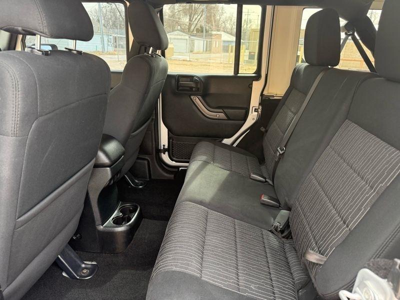 Jeep Wrangler Unlimited 4WD 4dr Sport 2011