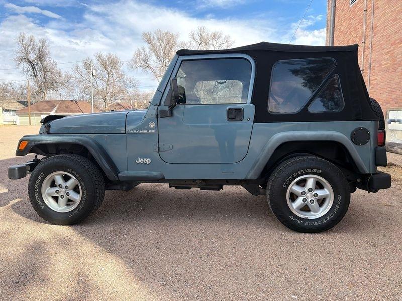 Jeep Wrangler 2dr SE 1999