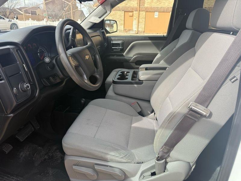 Chevrolet Silverado 1500 4WD Reg Cab 133.0" Work Truck 2017