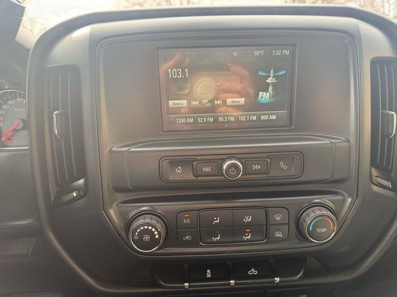 Chevrolet Silverado 1500 4WD Reg Cab 133.0" Work Truck 2017