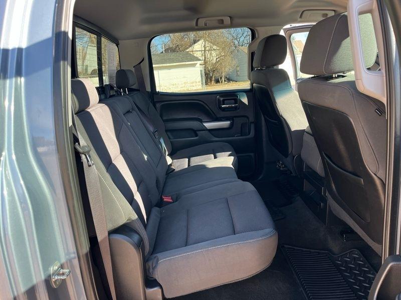 Chevrolet Silverado 1500 4WD Crew Cab 143.5" LT w/1LT 2015