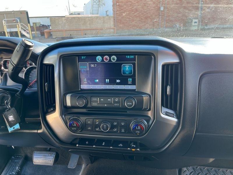 Chevrolet Silverado 1500 4WD Crew Cab 143.5" LT w/1LT 2015