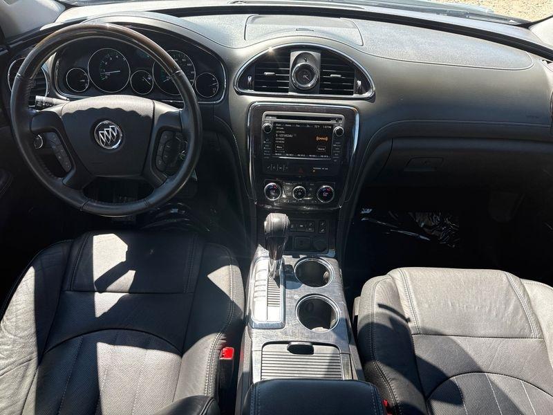 Buick Enclave AWD 4dr Leather 2016