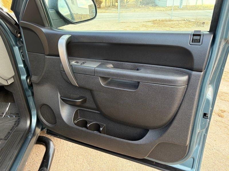 Chevrolet Silverado 1500 2WD Crew Cab 143.5" LS 2012