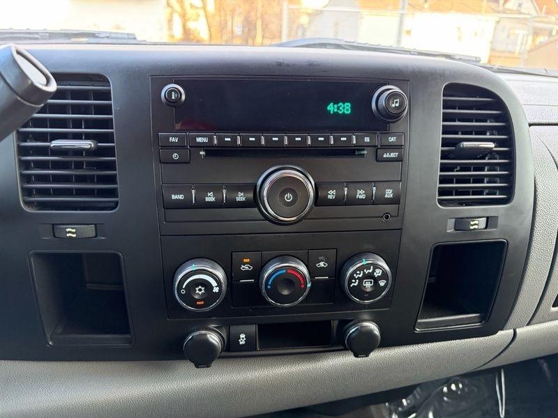 Chevrolet Silverado 1500 2WD Crew Cab 143.5" LS 2012