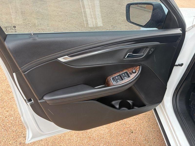 Chevrolet Impala 4dr Sdn LT w/1LT 2014