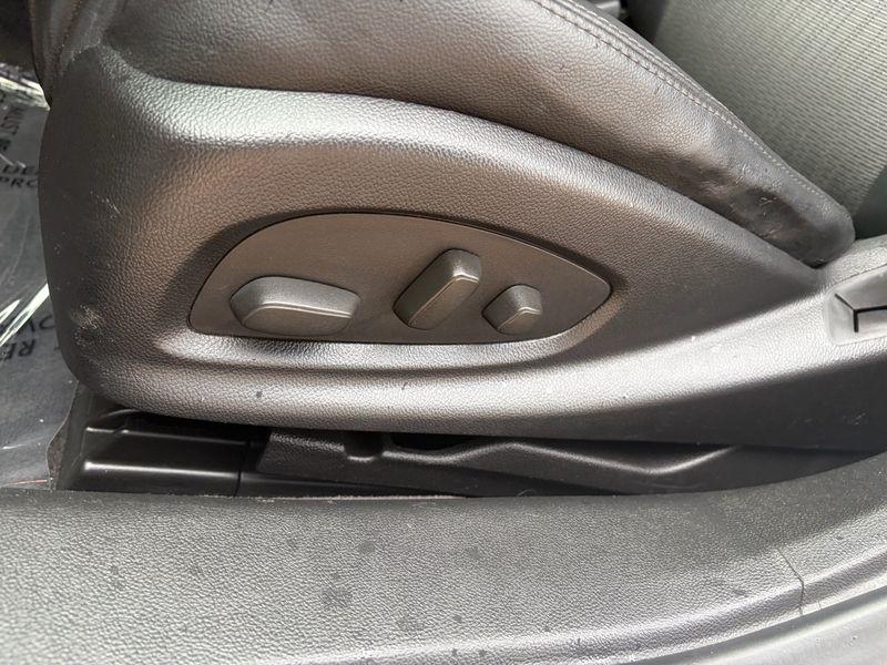 Chevrolet Impala 4dr Sdn LT w/1LT 2014