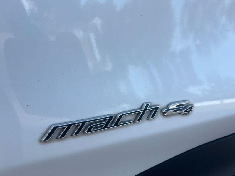 Ford Mustang Mach-E Select AWD 2021