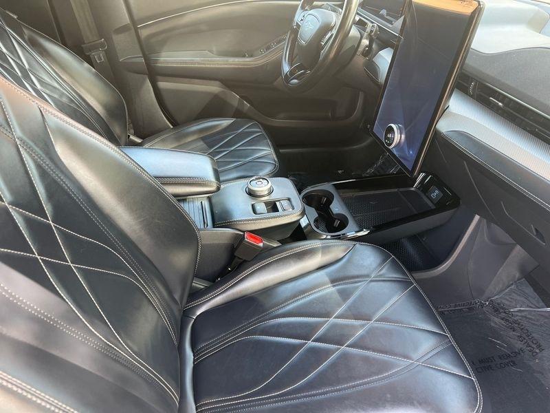 Ford Mustang Mach-E Select AWD 2021