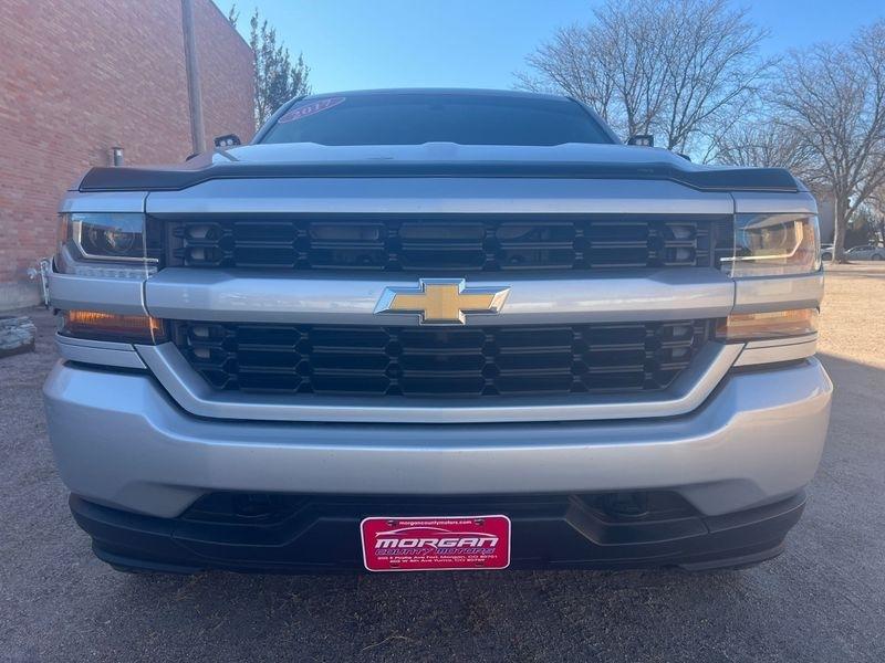Chevrolet Silverado 1500 4WD Double Cab 143.5" Custom 2017