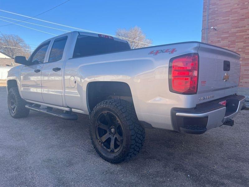 Chevrolet Silverado 1500 4WD Double Cab 143.5" Custom 2017