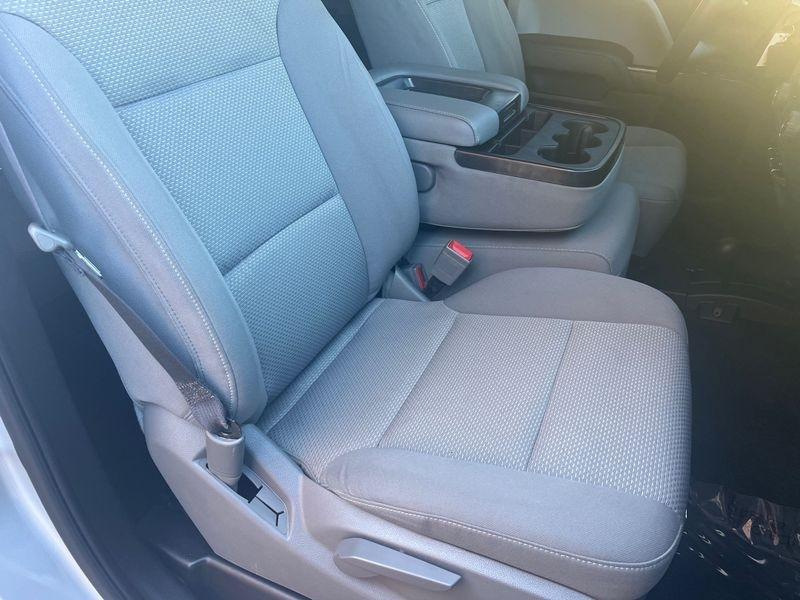 Chevrolet Silverado 1500 4WD Double Cab 143.5" Custom 2017