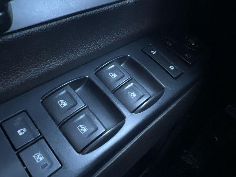 Chevrolet Silverado 1500 4WD Double Cab 143.5" Custom 2017