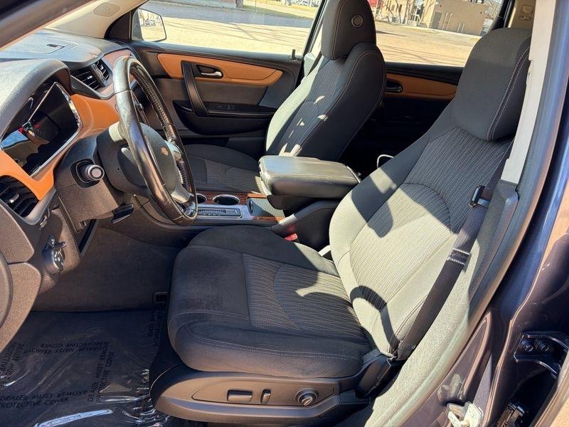 Chevrolet Traverse AWD 4dr LT w/2LT 2013