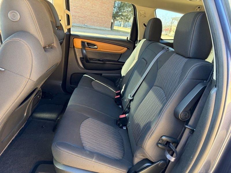 Chevrolet Traverse AWD 4dr LT w/2LT 2013