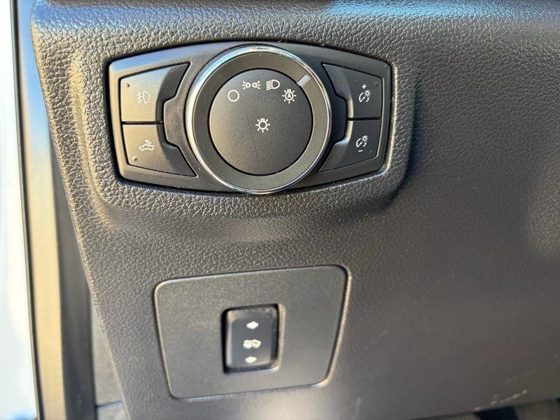 Ford F-150 4WD SuperCrew 145" King Ranch 2016