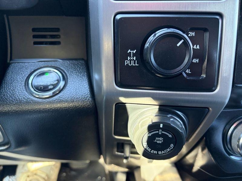 Ford F-150 4WD SuperCrew 145" King Ranch 2016