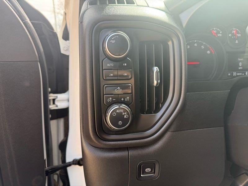 Chevrolet Silverado 1500 4WD Crew Cab 147" Custom Trail Boss 2021